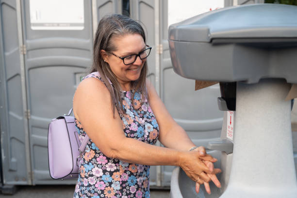 Best Porta potty delivery and setup  in Kailua, HI